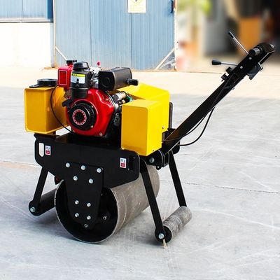 330 kg petit rouleau mini-compacteur vibrant à 0,5 mm d'amplitude nominale