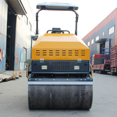 Fréquence d'excitation 70 Hz Mini rouleau compacteur pour l'entretien et la réparation des routes