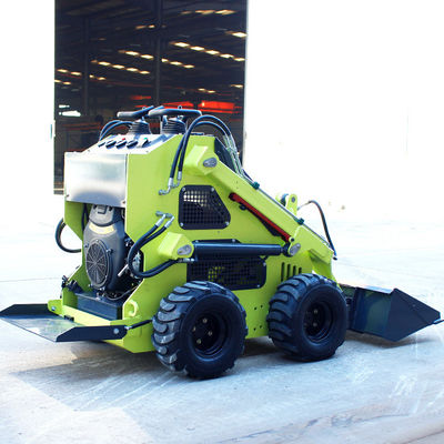 Chargeur à direction de glissement approuvé par l'EPA avec moteur Briggs Stratton et accessoires polyvalents