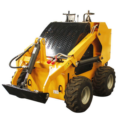 Puissant chargeur de direction mini-skid de 500 kg avec piste 15,7 kW et puissance maximale 17,1 kW