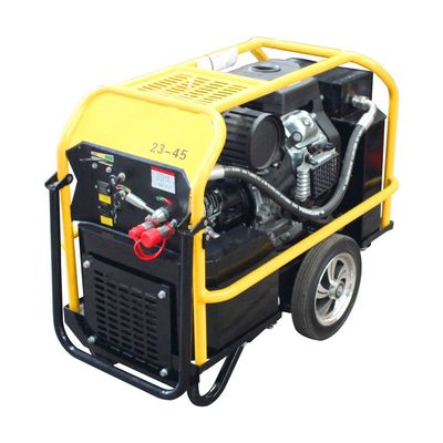 Unité hydraulique de 23 chevaux avec une capacité de réservoir de carburant de 22 litres et une pression hydraulique de 155 bar