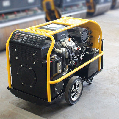Un groupe électrogène hydraulique à moteur diesel portable avec pompe à vis et capacité de réservoir de 18 litres