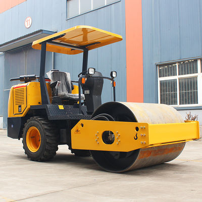 3.5 tonnes de rouleaux à rouleaux vibrants avec une fréquence de vibration de 74 L et une vitesse de déplacement de 2 à 8 km/h