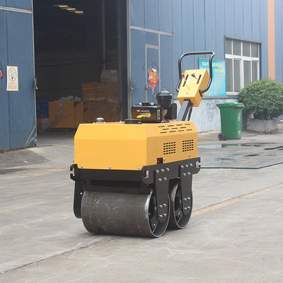600 mm de largeur de compactage Machine compactrice de sol portative avec une capacité de réservoir de carburant de 2,5 litres