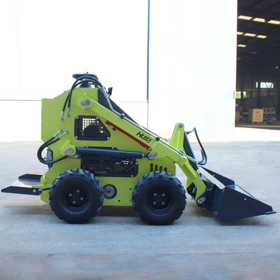 Mini chargeur de direction à dérapage moment de charge élevé et poids de la machine de 950 kg pour les travaux lourds
