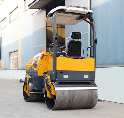 HQ-YL1200 1-5 Tonnes Vibration Ride sur Mini Route Roller avec une capacité de réservoir d'eau de 120L