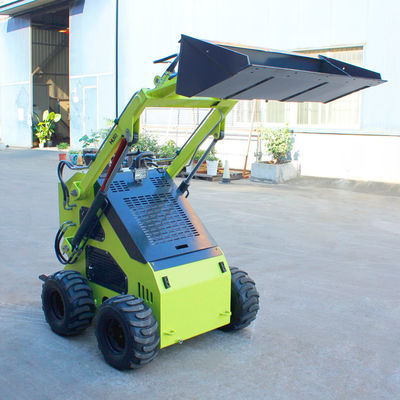 17.1 kW 23 ch / 3600 tours par minute Puissance maximale Mini-Dumper Diesel