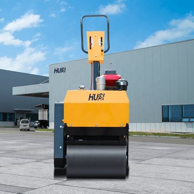 Marchez derrière le compacteur à double tambour avec pompe hydraulique HUAQI et moteur HONDA