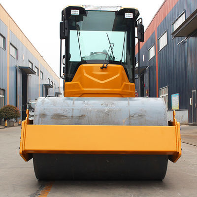 Ride On Vibratory Single Drum 6000 Kg Asphalt Route Rollers pour la mise en place de l'asphalte