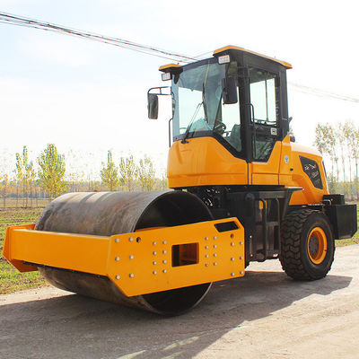 Rouleau à double tambour de 5 tonnes avec vanne hydraulique Kawasaki et force excitante de 100KN