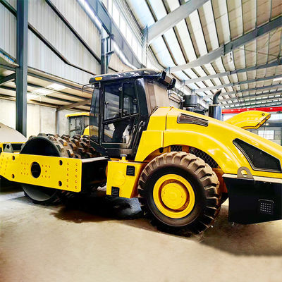 30° Capacité de traitement 20 tonnes moteur diesel Asphalte routier vibrant rouleau compactant machine